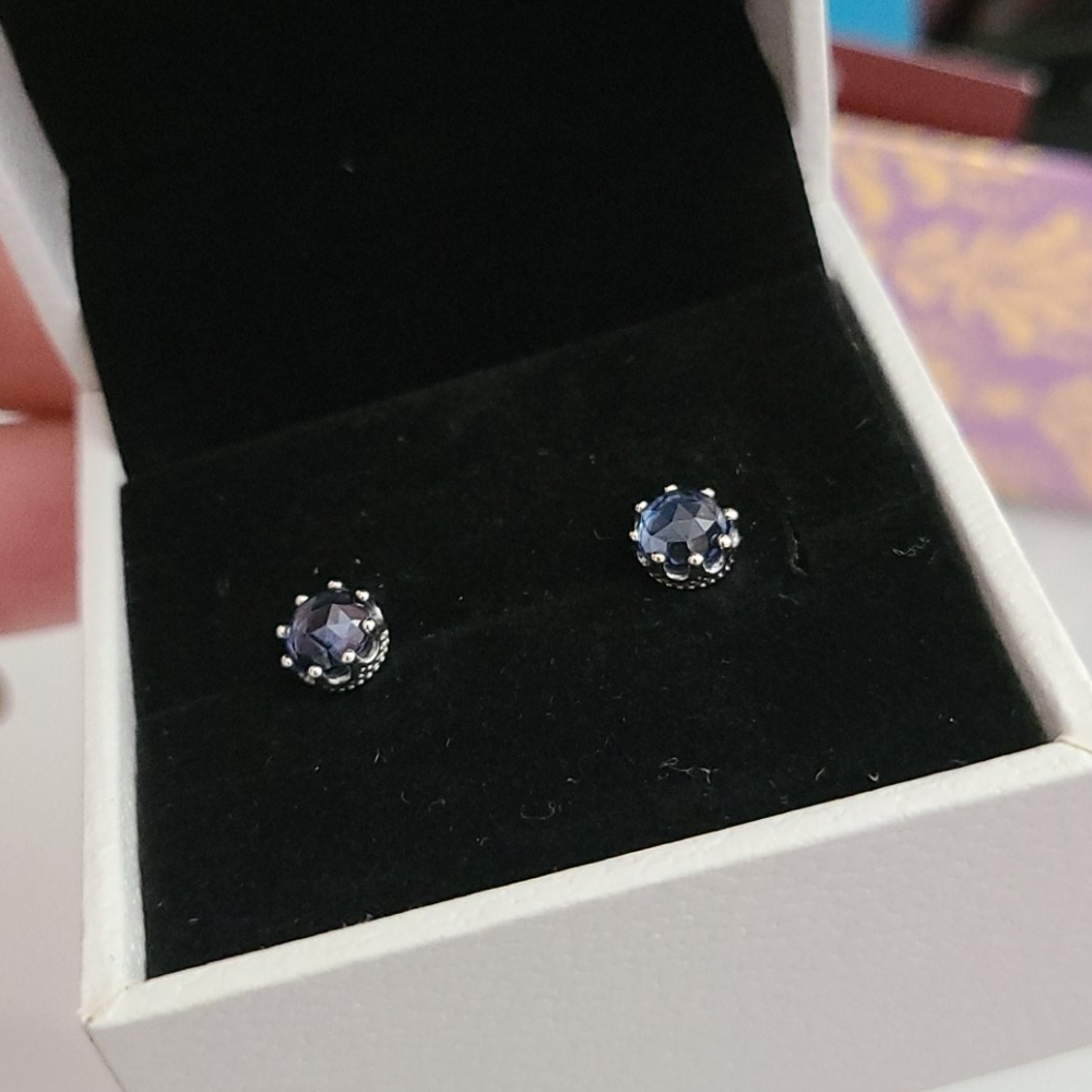 Crown studs by Pandora